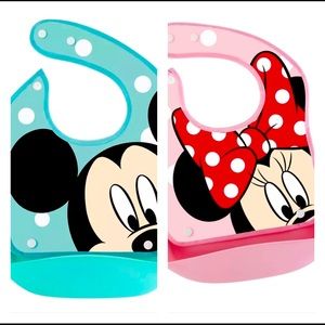 Disney bibs set ; burp cloths & leak proof pocket